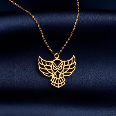 Silver Owl Necklace that Captures Every Gaze - N4101