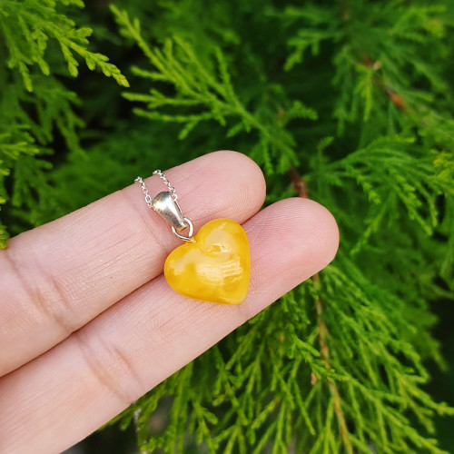 925 Silver Natural Baltic Amber Pendant - Heart of Love 925 Silver Natural Baltic Amber Pendant - Heart of Love