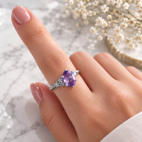 حجر الاماتيست ( الجمشت ) الطبيعي في خاتم انيق وناعم من الفضة الاسترليني عيار 925