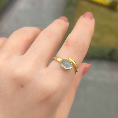 حجر الأكوامارين الطبيعي في خاتم من الفضة الاسترليني عيار 925