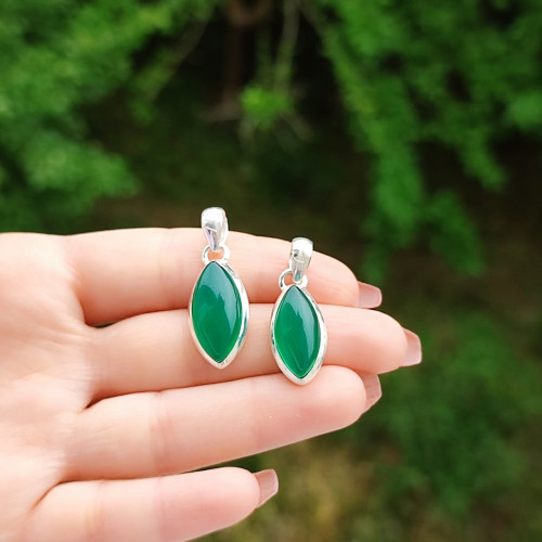 925 Sterling Silver Aventurine Stone Pendant 925 Sterling Silver Aventurine Stone Pendant