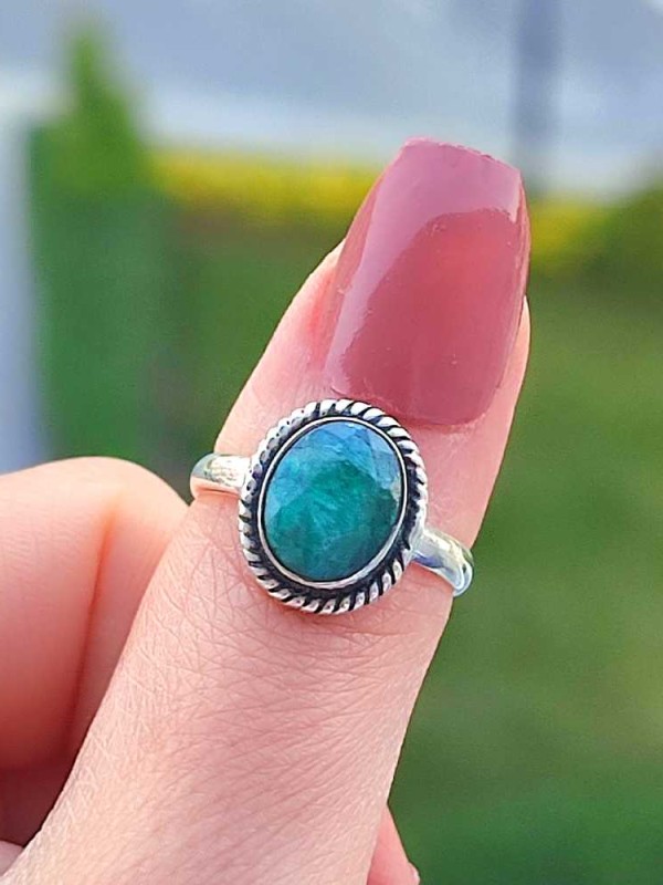 925 Ayar Gümüş Zümrüt Taşi Yüzük