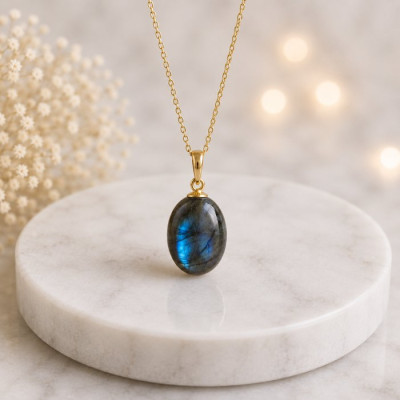 925 Silver Labradorite Stone Pendant - Oval Shape