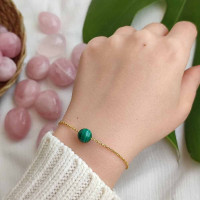 اسورة جودة عالية من حجر الملكايت الطبيعي بسلسلة من الفضة عيار 925