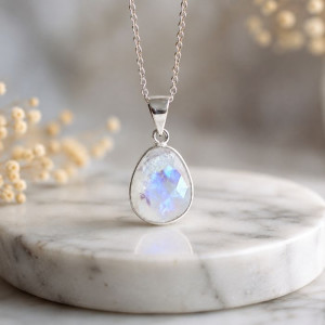 925 Silver Moonstone Pendant