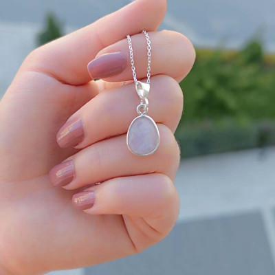 925  Sterling Silver Moonstone Pendant