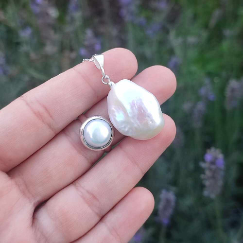 925 Golden Plated Silver pearl Stone Pendant 925 Golden Plated Silver pearl Stone Pendant