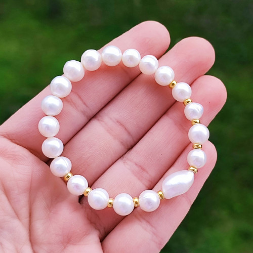 Natural White Pearl Bracelet