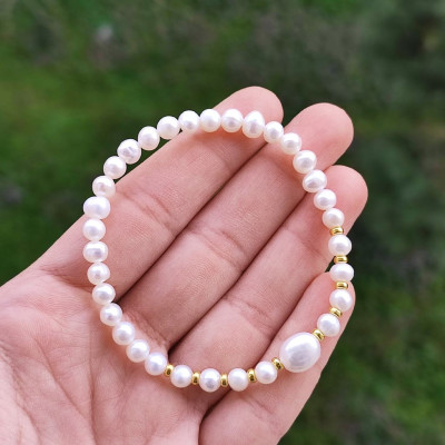 Natural White Pearl Bracelet