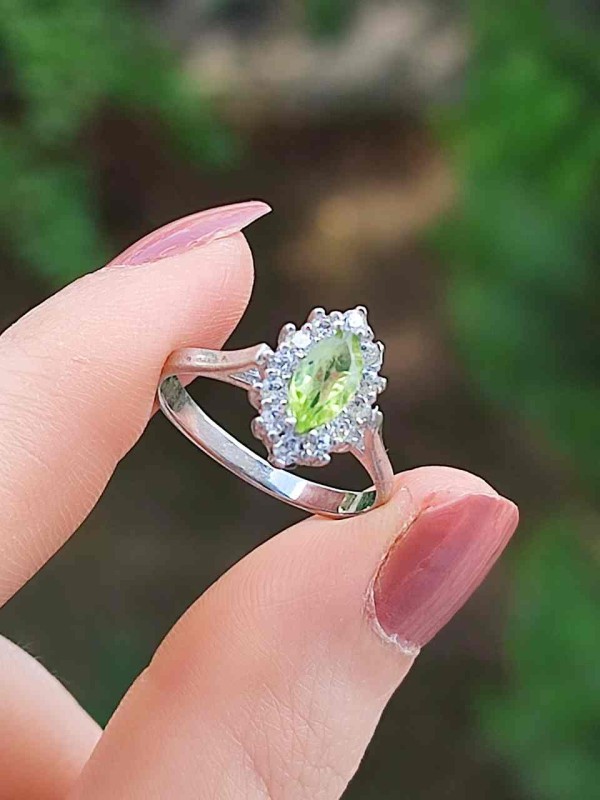 925 Ayar Gümüş Doğal Peridot Taşı Yüzük