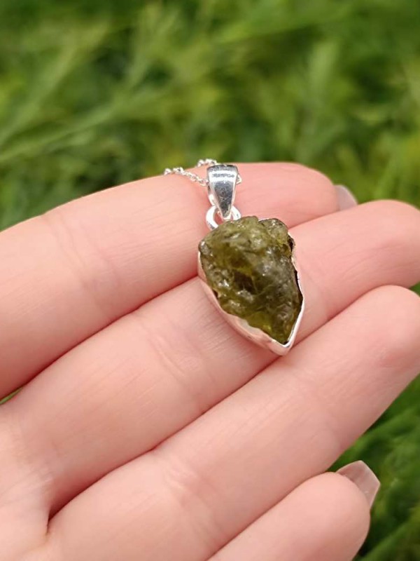 925 Ayar Gümüş Doğal Peridot Taşı Kolye