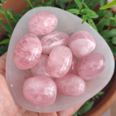 Rose Quartz Tumbled Stone