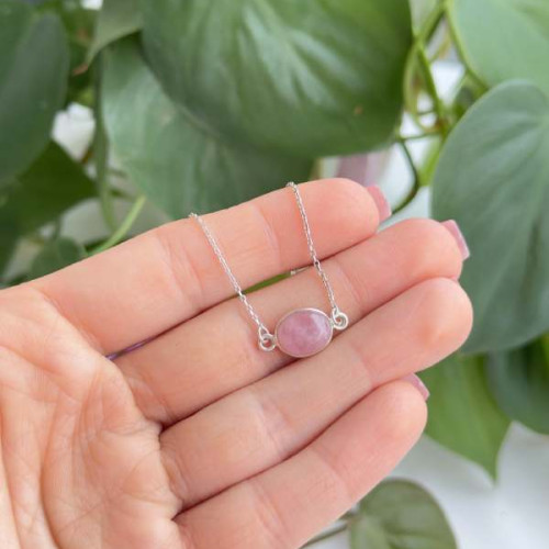 925 Silver Natural Rose Quartz Stone Pendant - Natural Shape 925 Silver Natural Rose Quartz Stone Pendant - Natural Shape