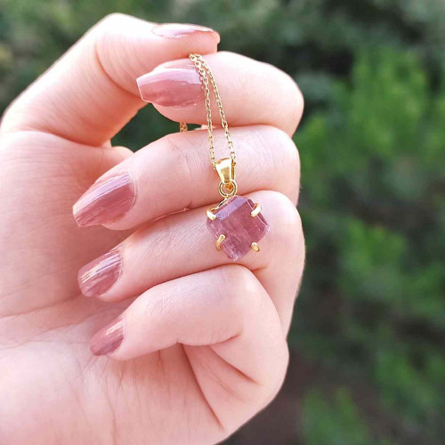 925 Silver Natural Red Ruby Stone Pendant - Raw Shape 925 Silver Natural Red Ruby Stone Pendant - Raw Shape