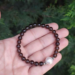 6mm smoky quartz & Pearl bracelet