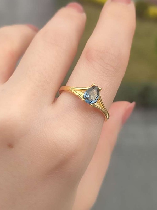 925 Ayar Gümüş London Mavi Topaz Taşi Yüzük