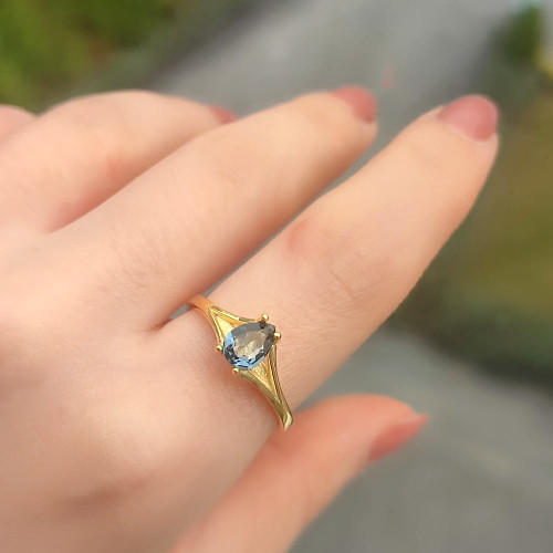 925 Silver London Blue Topaz Stone Ring 925 Silver London Blue Topaz Stone Ring