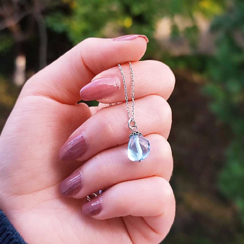 925 Ayar Gümüs Mavi Topaz Taşi Kolye