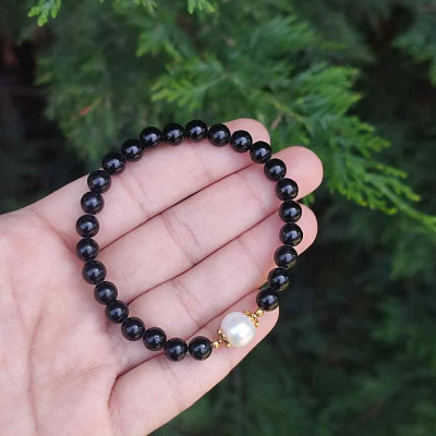6mm Natural Black Tourmaline & White Pearl Bracelet